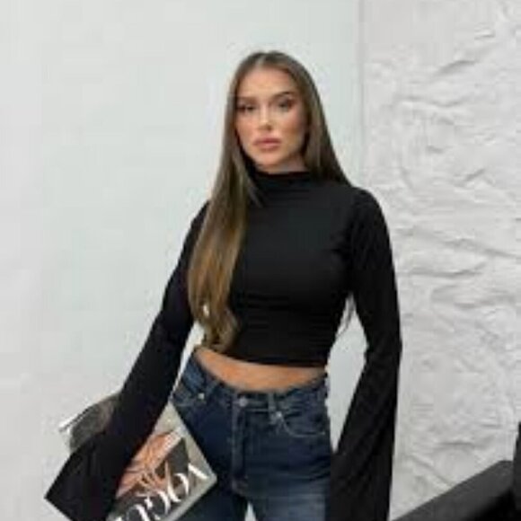 Cropped Bell Sleeve Top - Picture 1 of 6